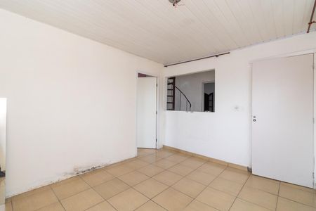 Casa para alugar com 250m², 3 quartos e 1 vaga Casa para alugar com 250m², 3 quartos e 1 vagaSala