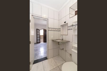 Casa para alugar com 250m², 3 quartos e 1 vaga Casa para alugar com 250m², 3 quartos e 1 vagaBanheiro
