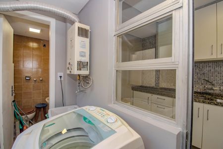 Apartamento à venda com 83m², 2 quartos e 1 vaga Apartamento à venda com 83m², 2 quartos e 1 vagaÁrea de Serviço