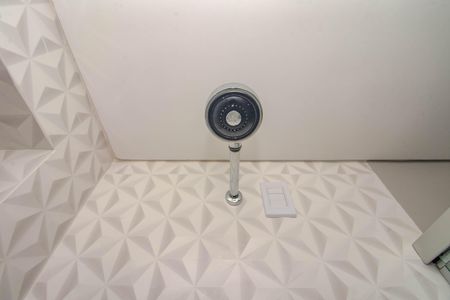 Apartamento à venda com 83m², 2 quartos e 1 vaga Apartamento à venda com 83m², 2 quartos e 1 vagaBanheiro Social