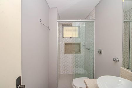 Apartamento à venda com 83m², 2 quartos e 1 vaga Apartamento à venda com 83m², 2 quartos e 1 vagaBanheiro Social