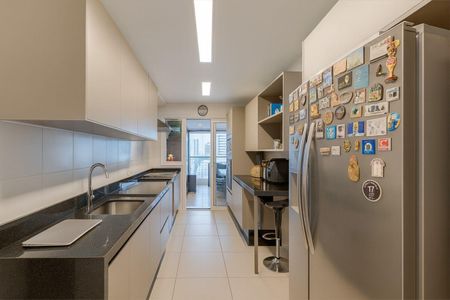 Apartamento à venda com 189m², 3 quartos e 3 vagas