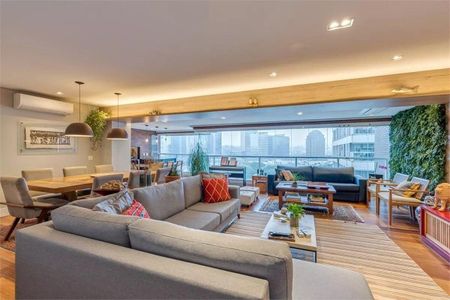Apartamento à venda com 3 quartos, 189m² em Jardim Morumbi, São Paulo