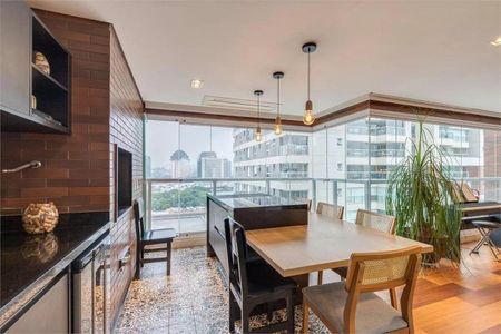 Apartamento à venda com 189m², 3 quartos e 3 vagas
