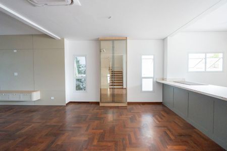 Casa à venda com 3 quartos, 500m² em Morumbi, São Paulo