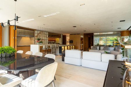 Apartamento à venda com 4 quartos, 355m² em Itaim Bibi, São Paulo