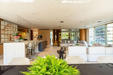 Apartamento à venda com 4 quartos, 355m² em Itaim Bibi, São Paulo