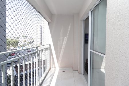 Apartamento à venda com 47m², 3 quartos e 1 vagaÁrea de Serviço / Varanda