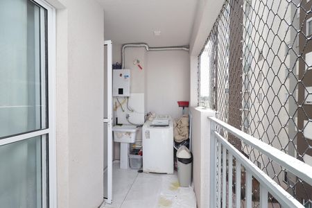 Apartamento à venda com 47m², 3 quartos e 1 vagaÁrea de Serviço / Varanda