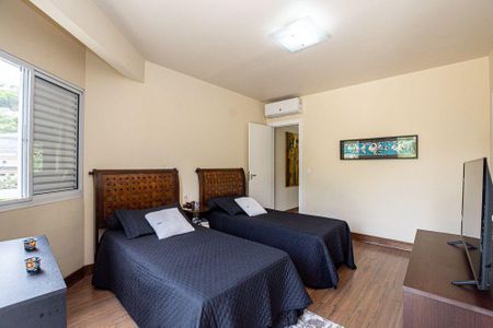 Casa à venda com 4 quartos, 249m² em Vila Progresso, Niterói