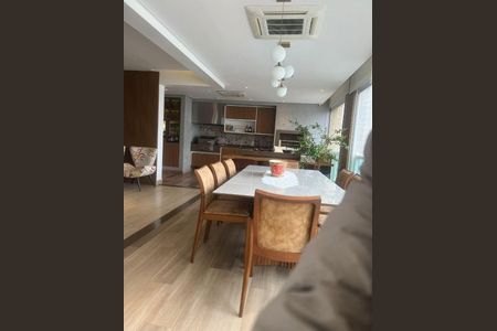 Apartamento à venda com 194m², 3 quartos e 4 vagas