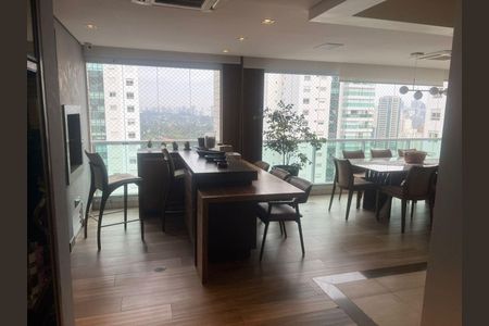 Apartamento à venda com 194m², 3 quartos e 4 vagas