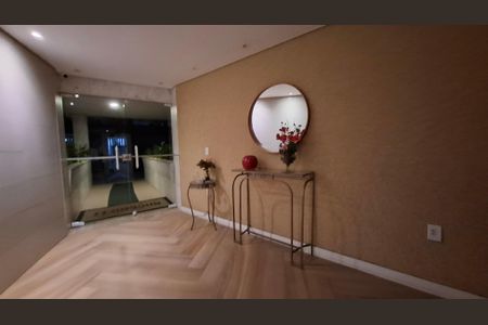Apartamento à venda com 81m², 2 quartos e 1 vagaHall de entrada