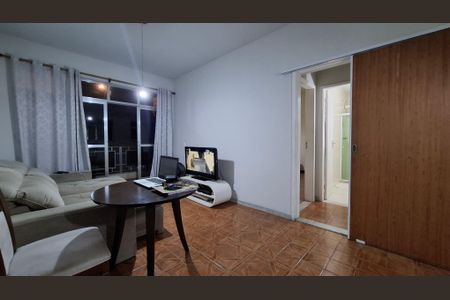 Apartamento à venda com 81m², 2 quartos e 1 vagaSala