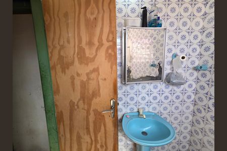 Casa para alugar com 190m², 3 quartos e 4 vagasBanheiro social