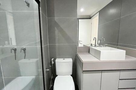 Apartamento à venda com 146m², 2 quartos e 2 vagasBanheiro da Suite 2