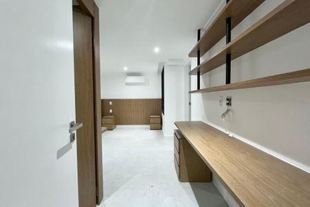 Apartamento à venda com 146m², 2 quartos e 2 vagasSuite 2