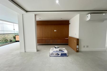 Apartamento à venda com 146m², 2 quartos e 2 vagasSala 