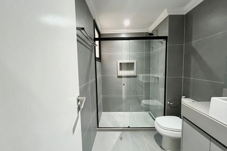Apartamento à venda com 146m², 2 quartos e 2 vagasBanheiro da Suite 2