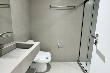 Apartamento à venda com 146m², 2 quartos e 2 vagasBanheiro social 