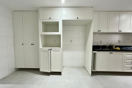 Apartamento à venda com 146m², 2 quartos e 2 vagasCozinha