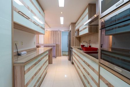 Apartamento à venda com 134m², 3 quartos e 3 vagas