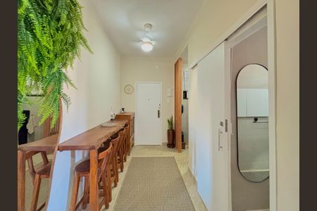 Sala - hall de entrada de apartamento à venda com 1 quarto, 50m² em Copacabana, Rio de Janeiro