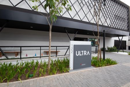 Apartamento à venda com 50m², 2 quartos e 2 vagas Apartamento à venda com 50m², 2 quartos e 2 vagasFachada