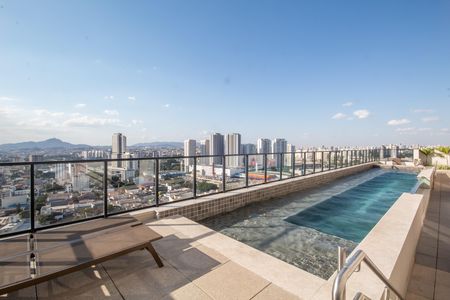 Apartamento à venda com 50m², 2 quartos e 2 vagas Apartamento à venda com 50m², 2 quartos e 2 vagasÁrea comum - Piscina