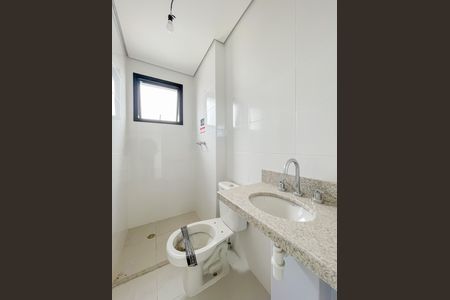 Apartamento à venda com 50m², 2 quartos e 2 vagas Apartamento à venda com 50m², 2 quartos e 2 vagasBanheiro da Suíte