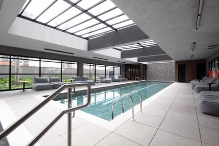 Apartamento à venda com 50m², 2 quartos e 2 vagas Apartamento à venda com 50m², 2 quartos e 2 vagasÁrea comum - Piscina