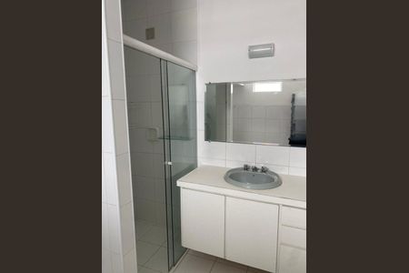 Casa à venda com 3 quartos, 166m² em Campo Belo, São Paulo