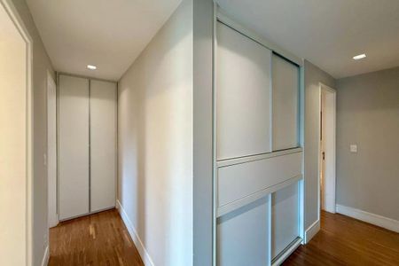 Apartamento à venda com 163m², 3 quartos e 3 vagas