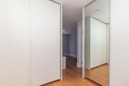 Apartamento à venda com 167m², 3 quartos e 3 vagas
