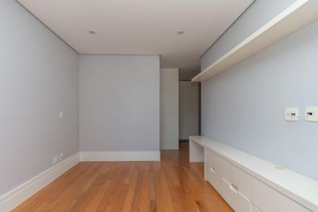 Apartamento à venda com 167m², 3 quartos e 3 vagas
