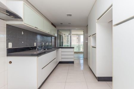 Apartamento à venda com 167m², 3 quartos e 3 vagas