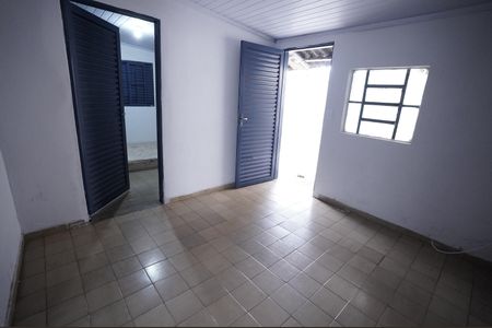 Casa para alugar com 2 quartos, 40m² em Setor Leste Universitário, Goiânia