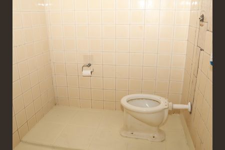 Banheiro de casa para alugar com 2 quartos, 40m² em Setor Leste Universitário, Goiânia