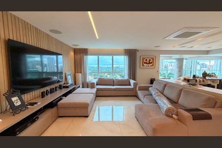 Apartamento à venda com 4 quartos, 251m² em Campo Belo, São Paulo