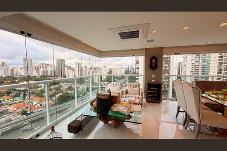 Apartamento à venda com 4 quartos, 251m² em Campo Belo, São Paulo