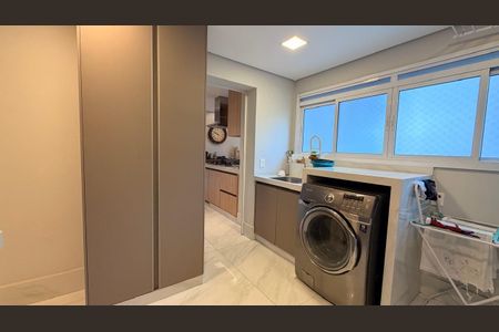 Apartamento à venda com 4 quartos, 251m² em Campo Belo, São Paulo