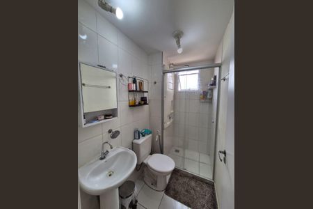 Banheiro de apartamento à venda com 2 quartos, 72m² em Vila Progresso, Campinas