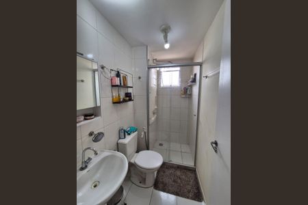 Banheiro de apartamento à venda com 2 quartos, 72m² em Vila Progresso, Campinas