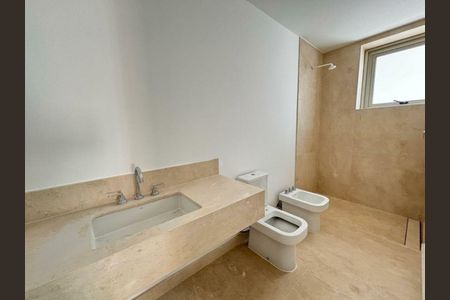 Apartamento à venda com 335m², 3 quartos e 4 vagas
