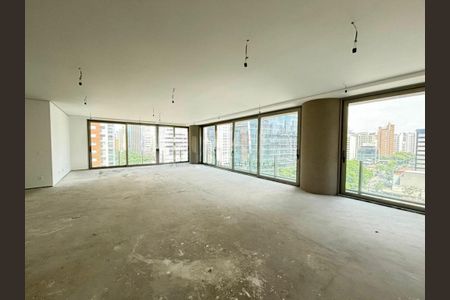 Apartamento à venda com 335m², 3 quartos e 4 vagas