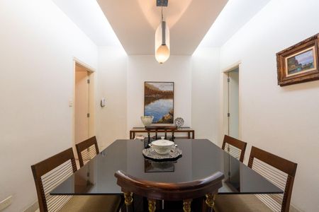 Casa à venda com 210m², 3 quartos e 3 vagas
