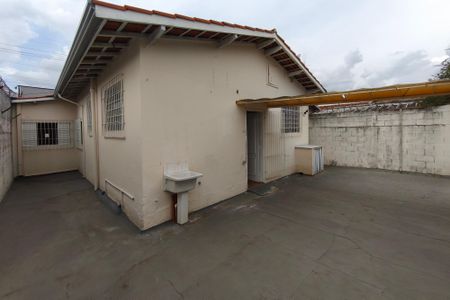 Casa para alugar com 251m², 3 quartos e 2 vagasÁrea de Serviço