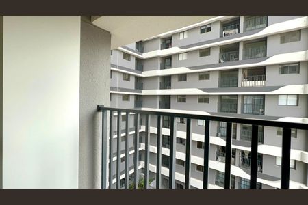 Studio para alugar com 26m², 1 quarto e sem vaga Studio para alugar com 26m², 1 quarto e sem vagaVaranda