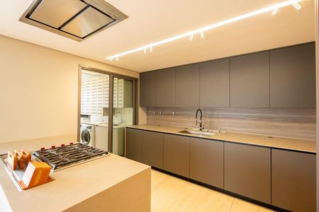 Apartamento à venda com 258m², 3 quartos e 4 vagas