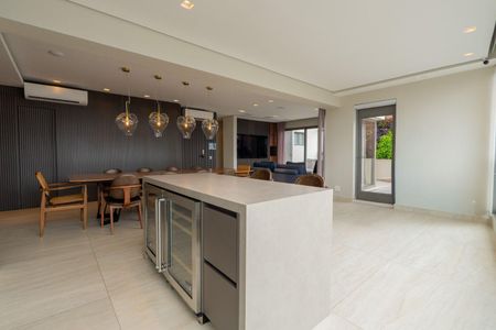 Apartamento à venda com 258m², 3 quartos e 4 vagas